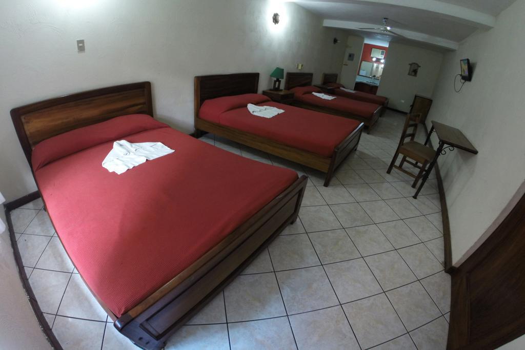 Hotel Villa Hermosa Реталхулеу Екстериор снимка