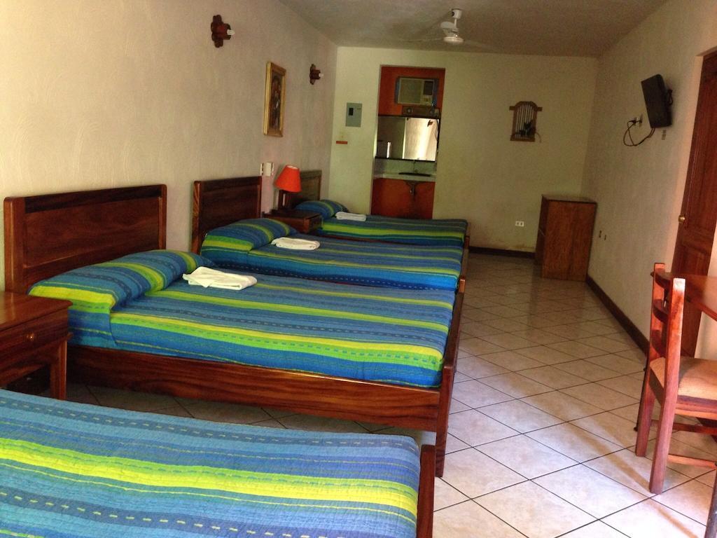 Hotel Villa Hermosa Реталхулеу Екстериор снимка